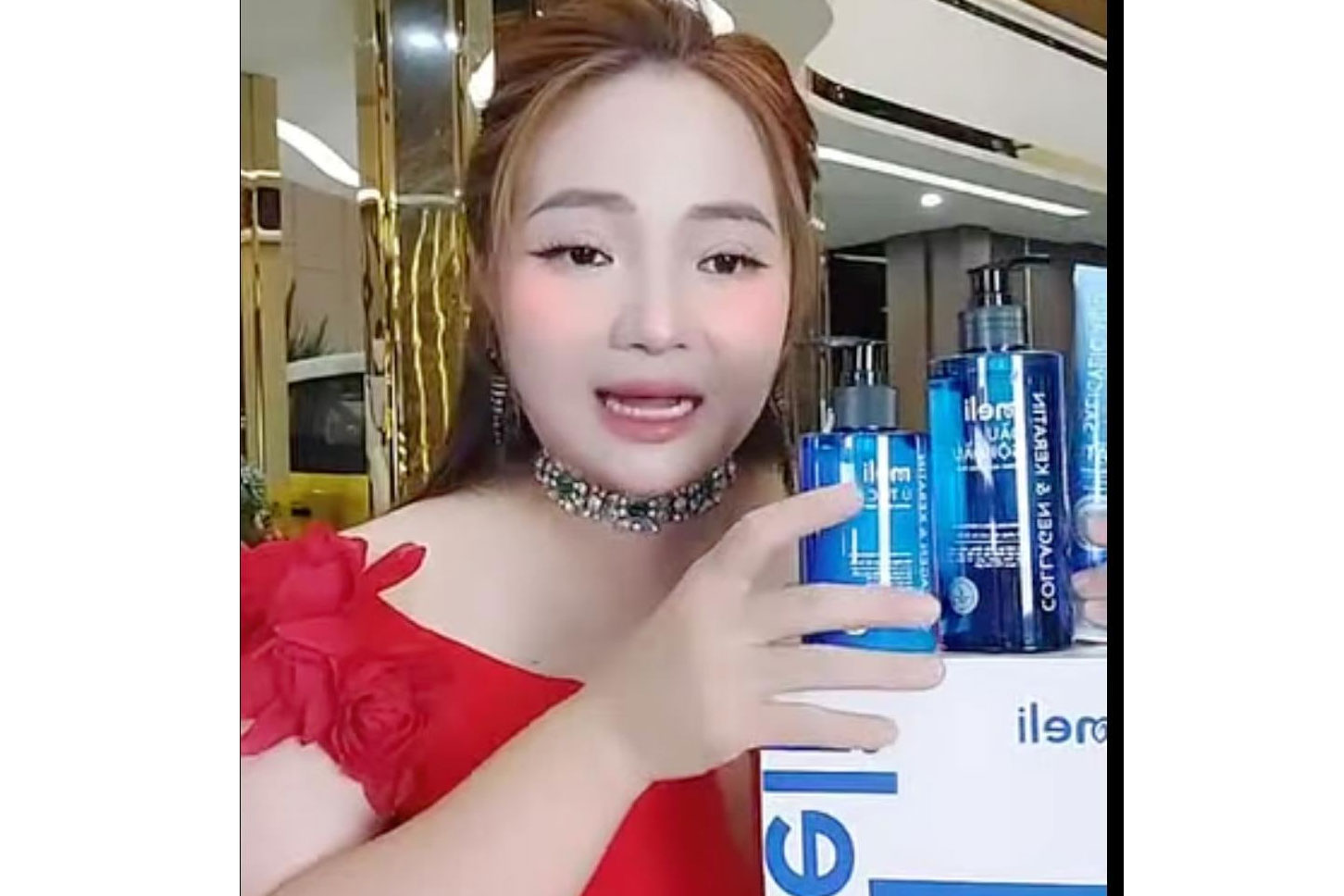 Hoang Huong once "exploded" advertisements about products. Screenshot