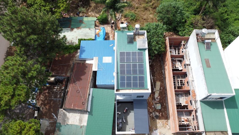 Many households install solar power with the purpose of reducing electricity costs and proactively sources clean energy. Photo: Minh Anh