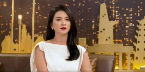 Kim Tuyen trong chuong trinh The Khang Show. Anh: Nha san xuat