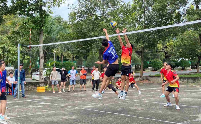 The volleyball tournament is organized by the Trade Union of New Apparel Far Eastern Vietnam Co., Ltd. Photo: Provided by the Trade Union