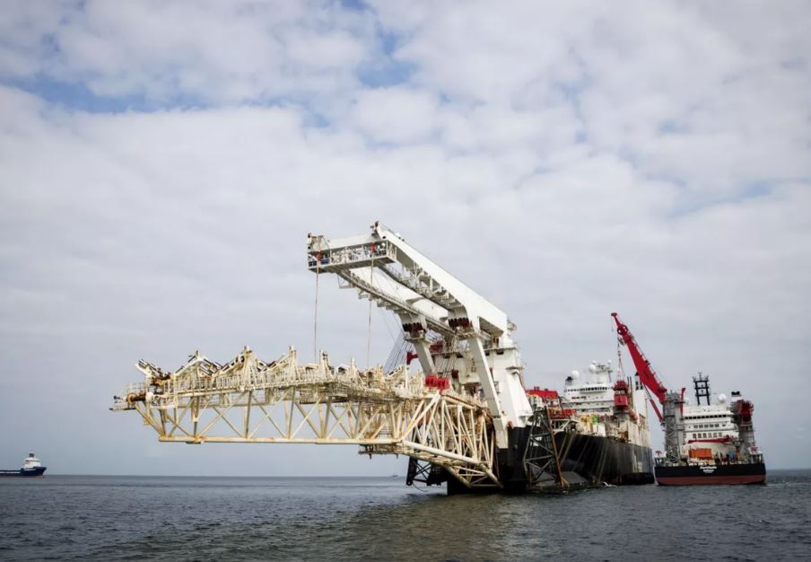 Install the Nord Stream 2 gas pipeline. Photo: Sputnik