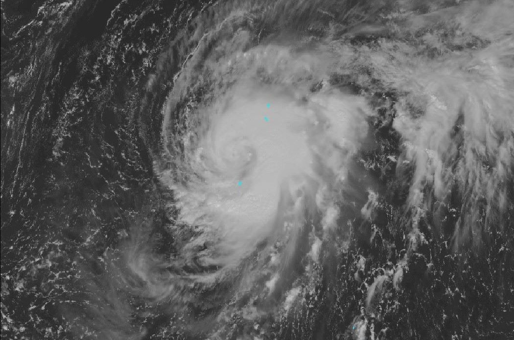 Satellite cloud image of storm Ha Long at 9:00 a.m. on October 6. Photo: Weathererds.org