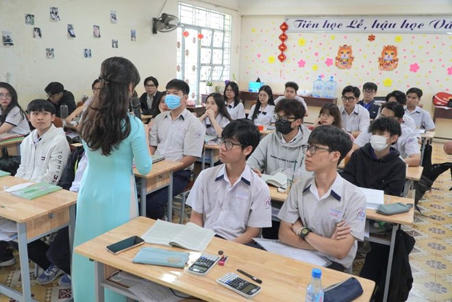 Teachers who are also heads of the school's People's Inspectorate are entitled to a reduction in the teaching period of 02 periods/week. Photo: Chan Phuc