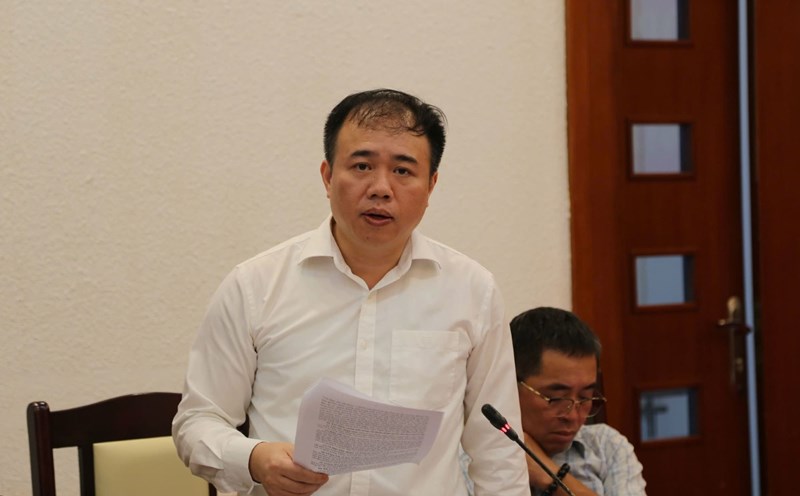 Mr. Bui Tuan Anh - Deputy Director of the Department of Home Affairs of Quang Ninh province - provided information on the situation after the merger in Quang Ninh. Photo: Nguyen Hung