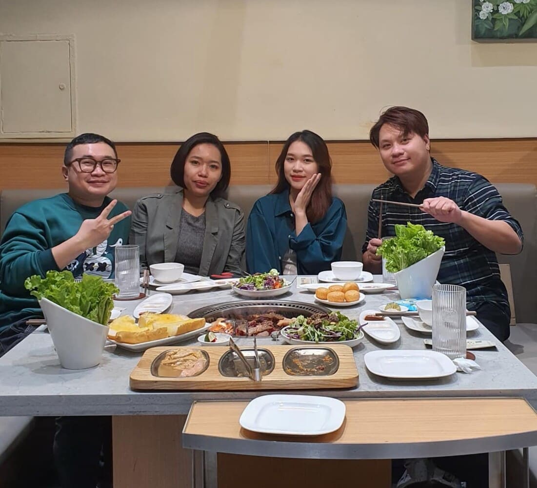 Family members can participate in many diverse and interesting activities together to bond on stormy days. Photo: Tuan Dat