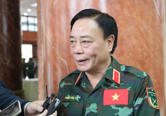 Major General Pham Van Ty - Deputy Director of the Department of Rescue - Relief, General Staff of the Vietnam People's Army - was proposed to be awarded the title of Hero of the People's Armed Forces. Photo: Tran Vuong