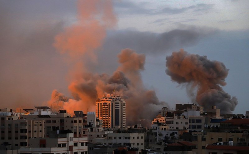 Residential buildings in Gaza were damaged after Israeli airstrikes. Photo: Xinhua