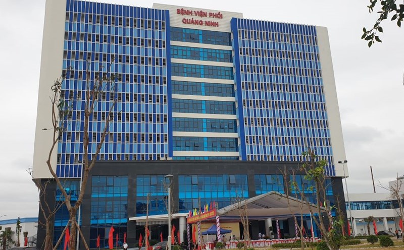 Quang Ninh Lung Hospital will receive some human resources from Ha Long General Hospital after the arrangement. Photo: Nguyen Hung