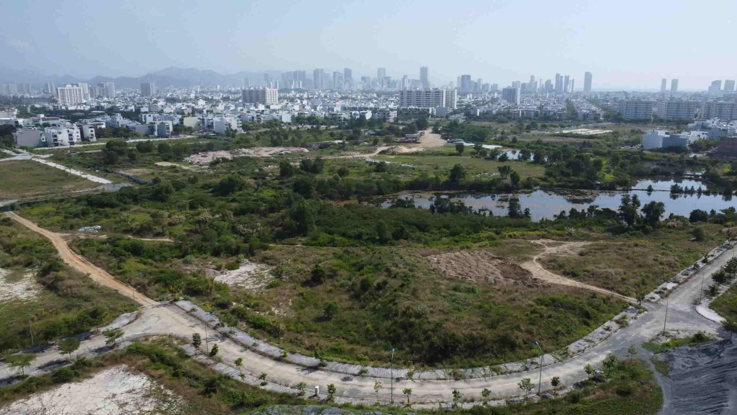 Khanh Hoa Giaoの投資家は、ビンタンの都市部で1,100億を超えるソーシャルハウジングプロジェクトを実施しています。写真：Huu Long