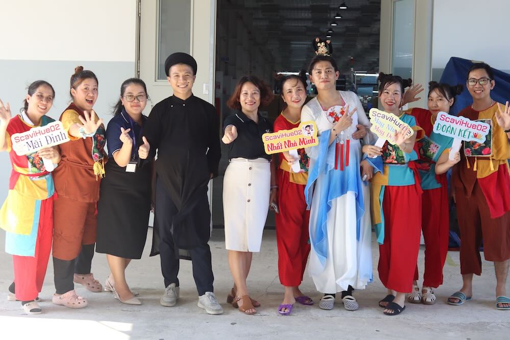 L'atmosphere du festival moyen de l'automne au syndicat de la base de Scavi Hue Company. Photo: Scavi Hue