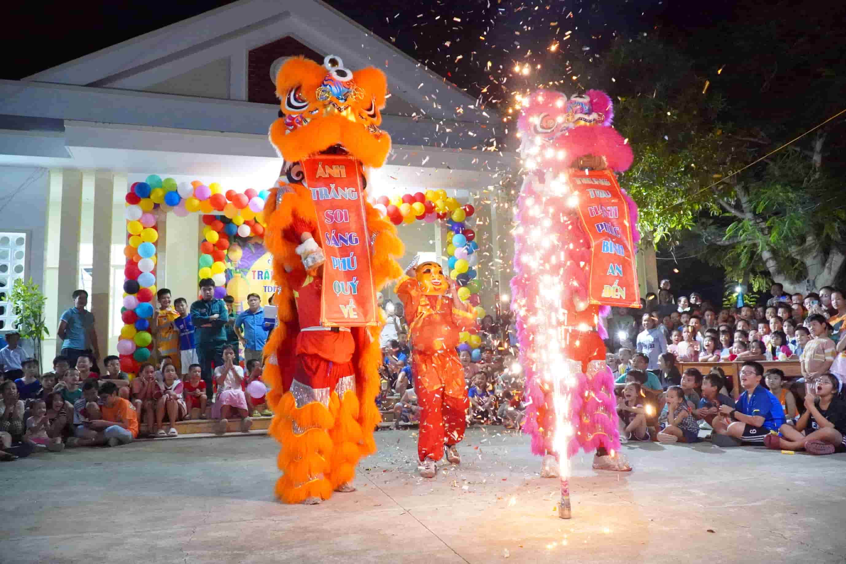 Tiet muc mua lan duoc dien ra de