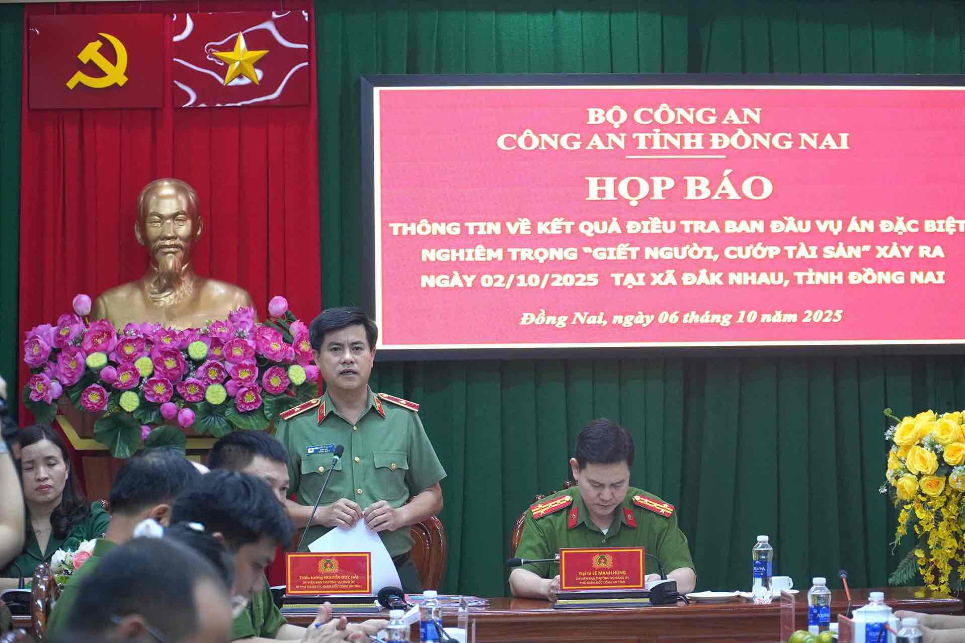 Thiếu tướng Nguyễn Đức Hải, Giám đốc Công an tỉnh Đồng Nai phát biểu tại buổi họp báo chiều ngày 6.10. Ảnh: HAC