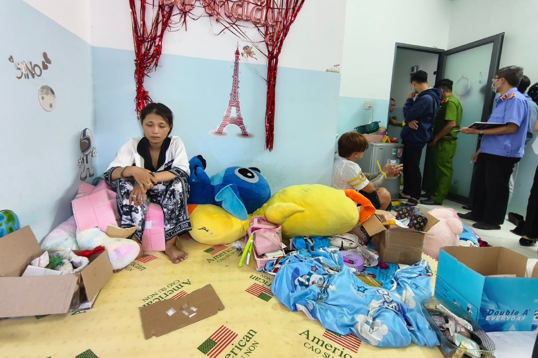 Dung lai hien truong tai lau ba. Anh: Cong an Can Tho