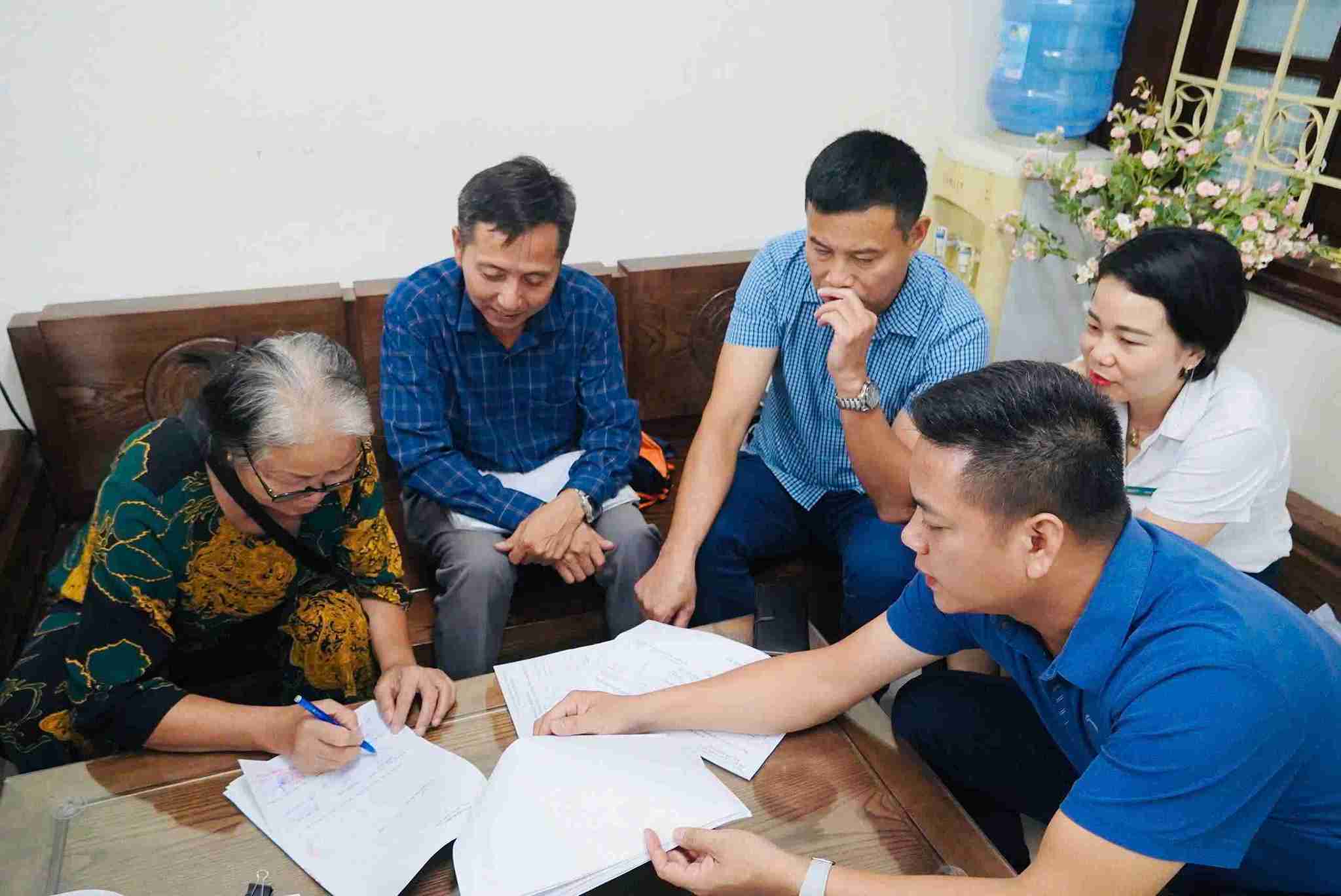 Nguoi dan Tu Minh dong thuan ban giao dat, du an duong Vu Cong Dan dat hon 95% tien do. Anh: Nguyen Thuong