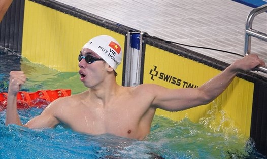 Nguyễn Huy Hoàng vẫn giữ vững kết quả cho mình. Ảnh: Nguyễn Đăng