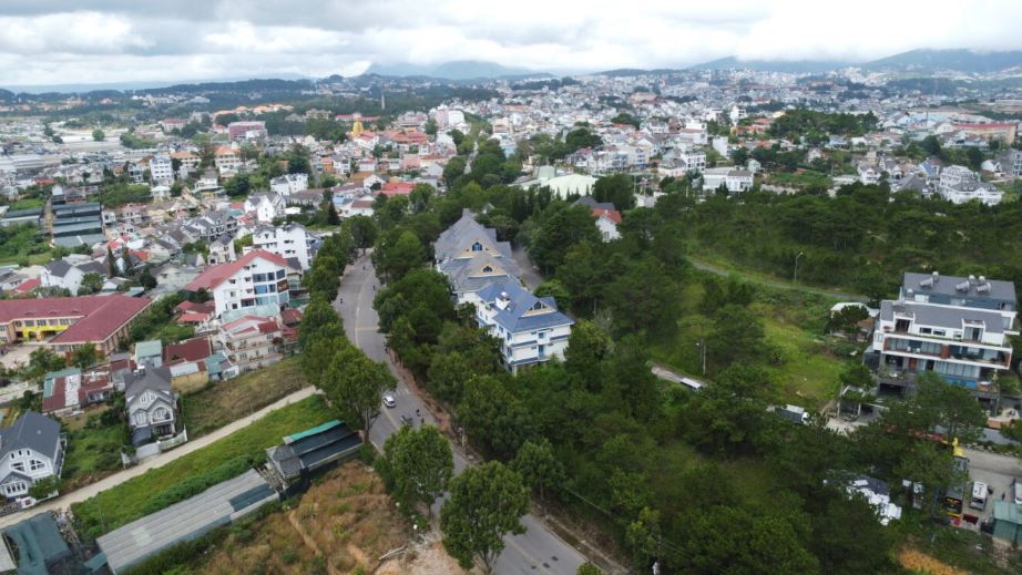 Lam Dong removes difficulties for non-state budget investment projects to promote private economic development. Photo: Lam Hong