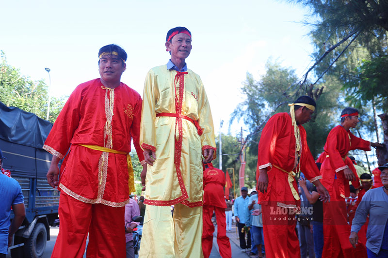 Khi mang ca kheo, moi nguoi co chieu cao len toi khoang 3 met. Anh: Viet Anh 