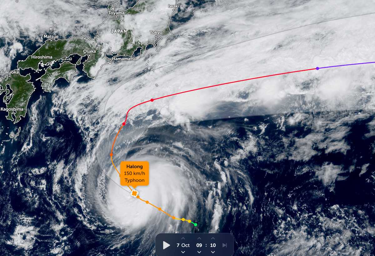 10월 7일 오전 9시 10분 현재 태풍 하롱의 중심 위치 풍속 150km/h. 사진: Zoom Earth