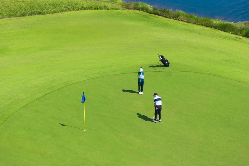 San Vinpearl Golf Leman vua khai truong tai TP.HCM