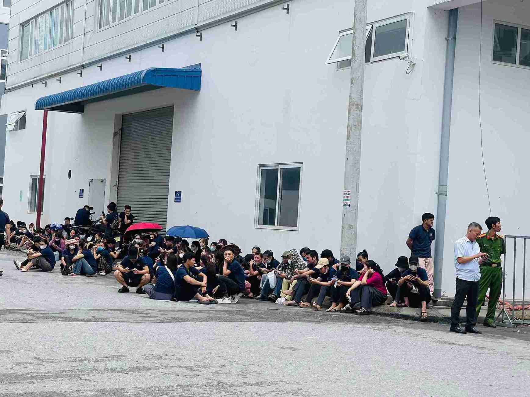 10월 7일 하이퐁에서 많은 노동자들이 집단 작업을 중단했습니다. 사진: Mai Huong