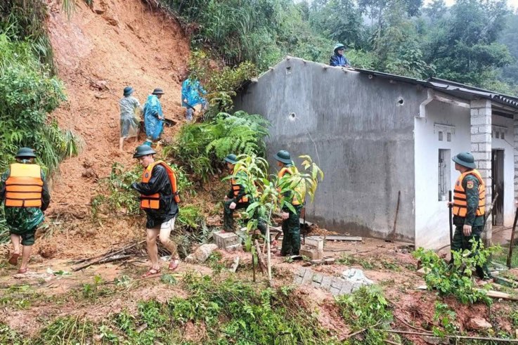 The authorities mobilized to search for missing people in Cao Bang. Photo: Soc Giang Border Guard Station.