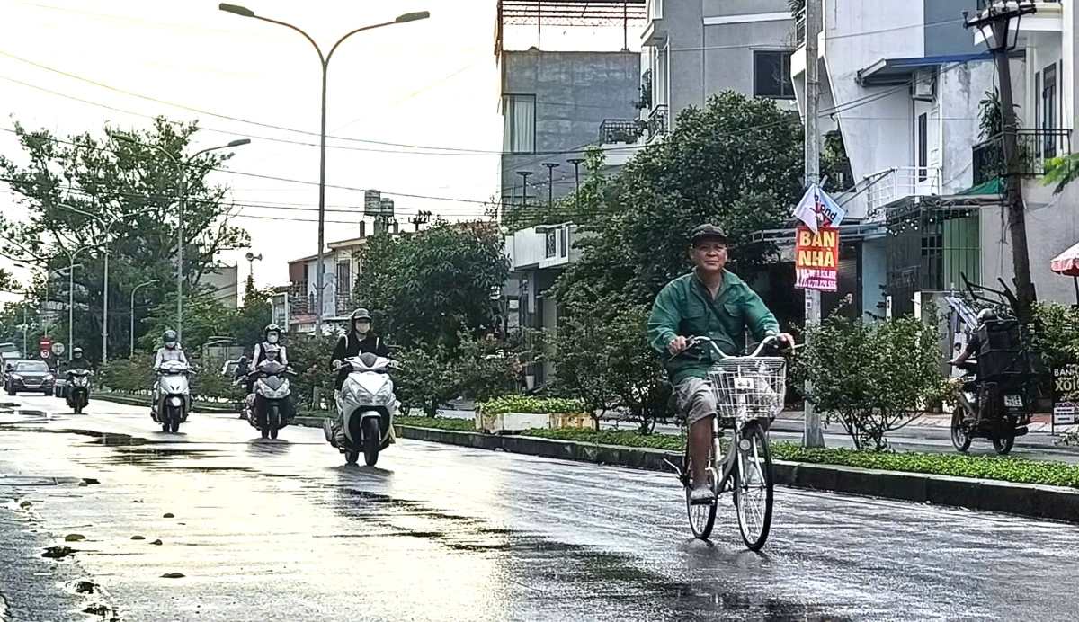 Le quartier de Le Chan a Hai Phong n'a subi que de legeres pluies le matin du 8 octobre. Photo : Mai Dung