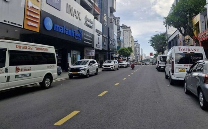 The commune and ward levels in Da Nang will be adjusted to organize road traffic, handle shortcomings and limitations to overcome the situation of not ensuring traffic safety and congestion. Photo: Thu Giang