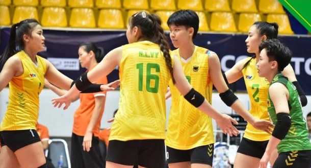 VTV Binh Dien Long An se enfrenta a TPHCM en la fase 2 del torneo nacional de voleibol 2025. Foto: VFV