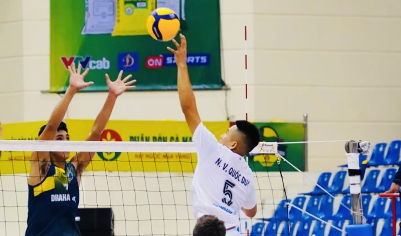 호치민시 공안 배구팀은 올해 대회 결승 진출권을 획득했습니다. 사진: 베트남 골든 스타 배구팀