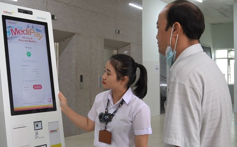 Efforts to overcome difficulties in the process of implementing electronic medical records in Da Nang. Photo: Tran Thi