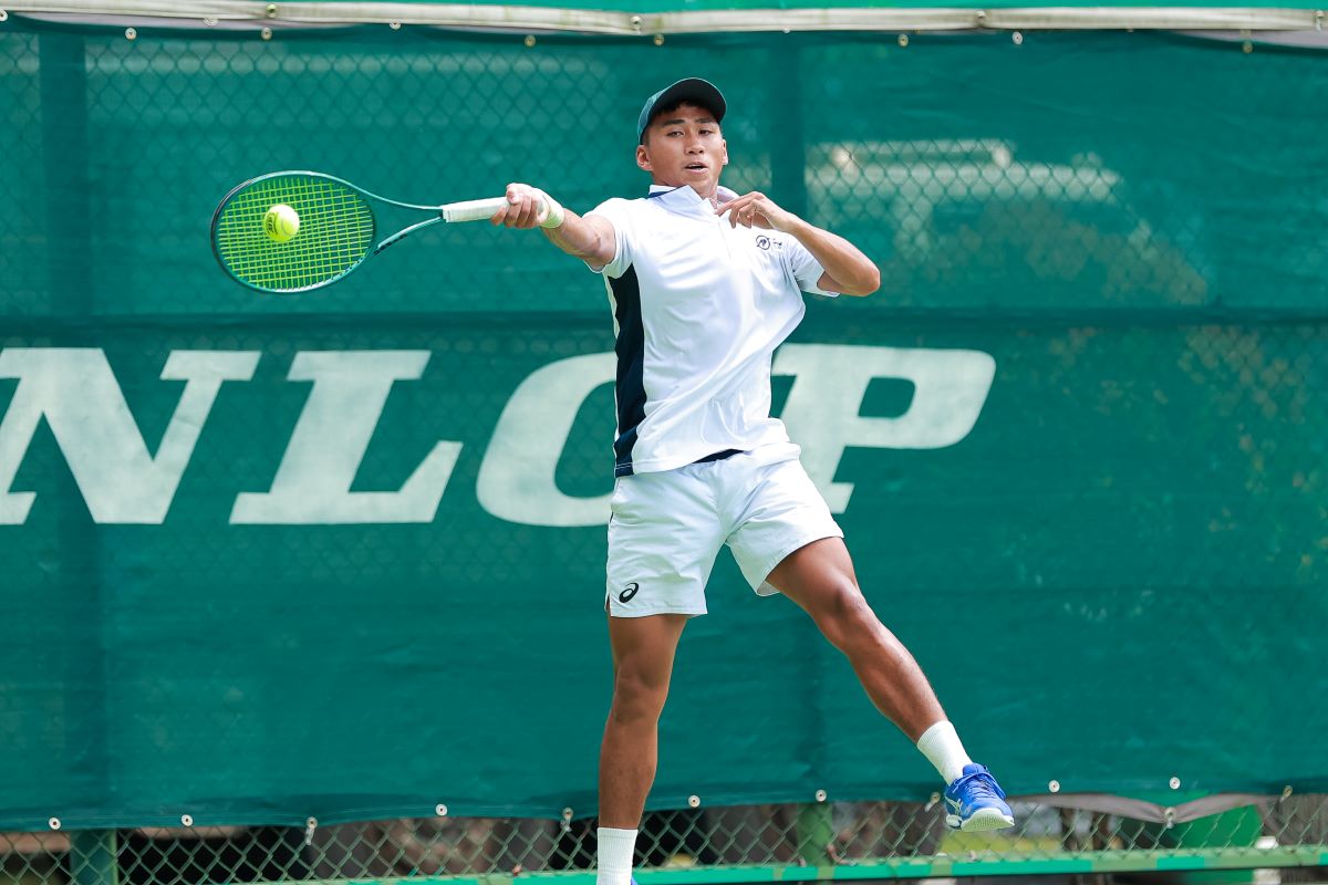 테니스 선수 Vu Ha Minh Duc은 2025년 전국 테니스 선수권 대회에서 남자 단식 우승 후보 1순위입니다. 사진: VTF