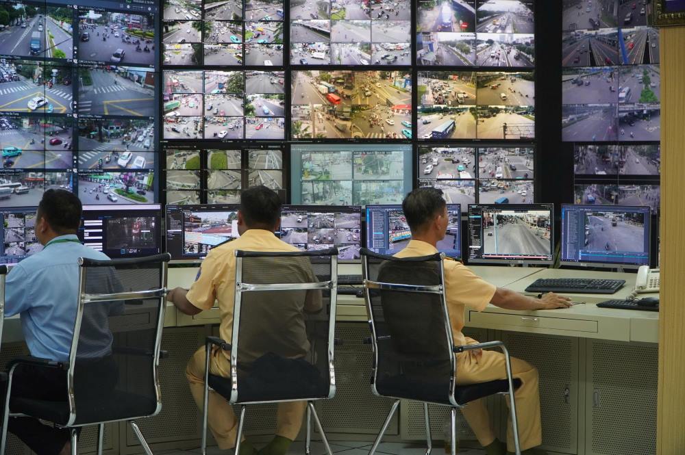 He thong camera AI giup canh sat giao thong phat hien loi chinh xac tung centimet. Anh: Ly Linh