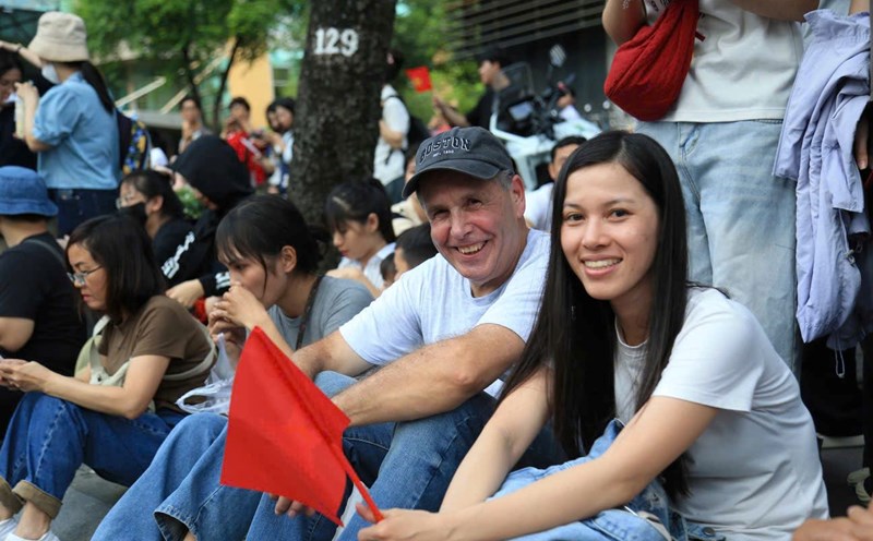 International visitors visit Ho Chi Minh City on the occasion of the A50 festival. Photo: Thanh Chan