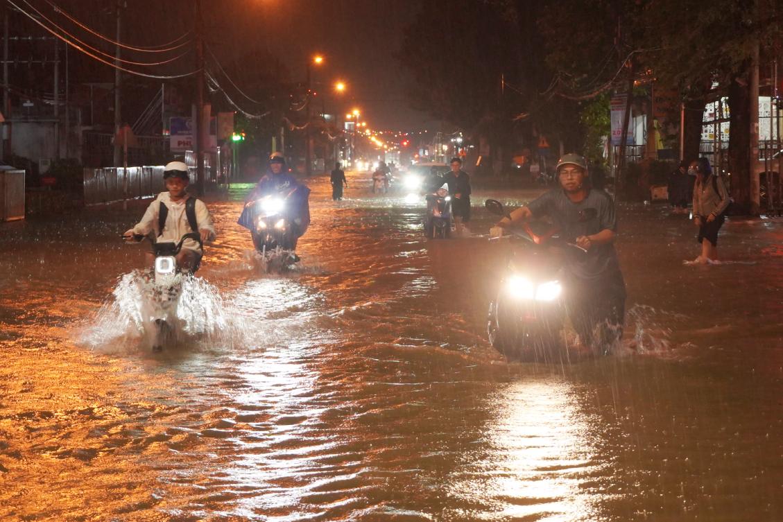 High tide in Can Tho