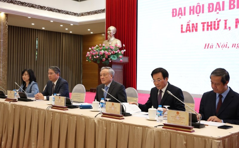 Politburo member and Permanent Deputy Prime Minister Nguyen Hoa Binh chaired the press conference. Photo: Pham Dong