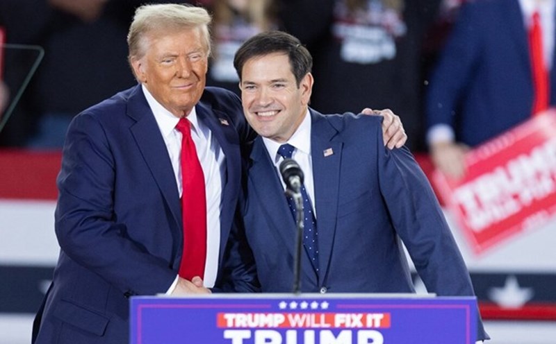 Donald Trump and Senator Marco Rubio during a rally at J.S. Dorton Arena in Raleigh, North Carolina on November 4, 2024. Photo: AFP