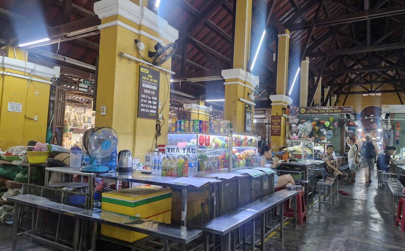 Inside Hoi An market (Da Nang city). Photo: Thu Giang