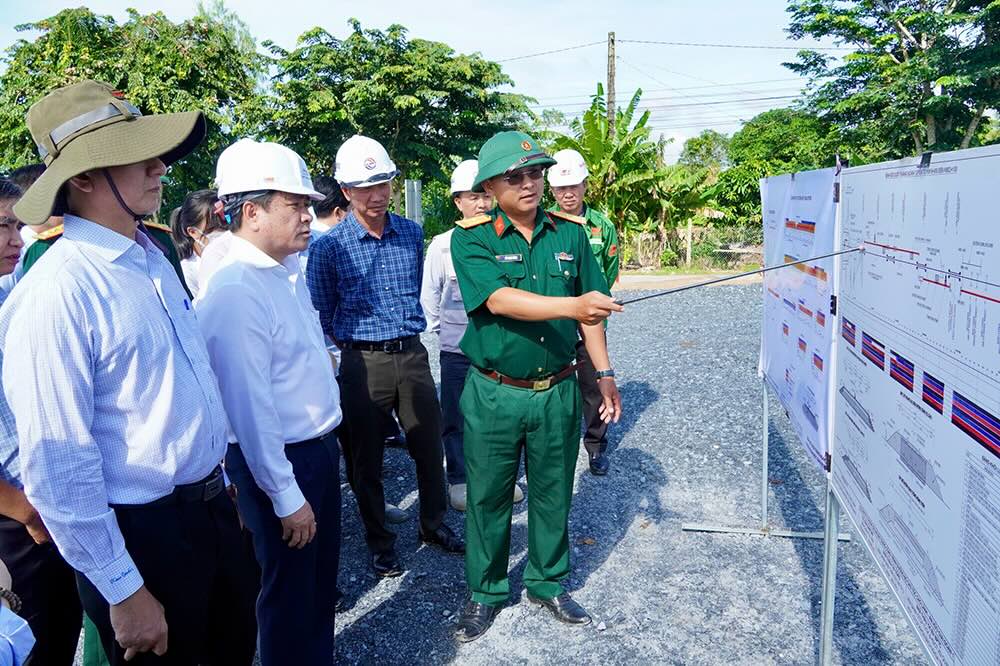 Dai dien lien danh nha thau bao cao tien do du an