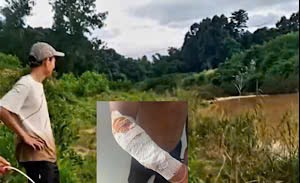 Khanh Hoa provincial authorities searched for a cage crocodile that attacked and injured a person on the Cho River. Photo: Phuong Linh