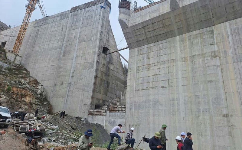 Construction of a large-scale hydropower plant in the mountainous areas of Quang Ngai province. Photo: Thanh Tuan