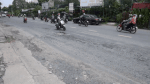 The road worth more than 4.5 billion VND in Ho Chi Minh City, inaugurated less than a year ago, has deteriorated and is full of potholes