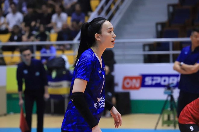 ホアン・ティ・タオ選手は今でもロンソン・タイン・ホア・セメント女子バレーボールチームの中核的な顔です。写真: グエン・ヴー