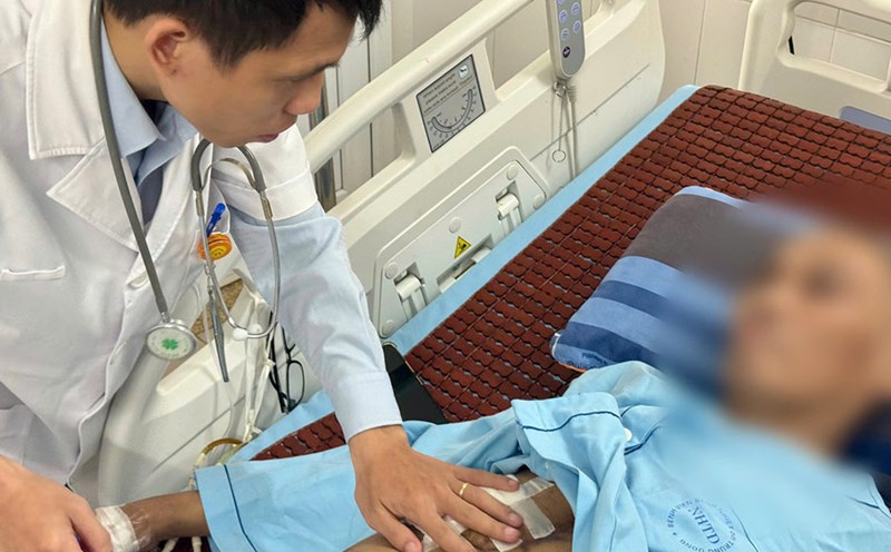 Exfoliating the "death" due to infection after liver transplantation, patient recovers after nearly a month