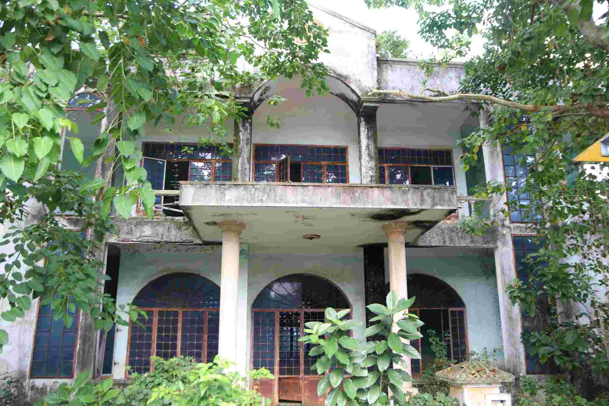 Headquarters of the People's Court of Phu Vang district (old). Photo: Nguyen Luan