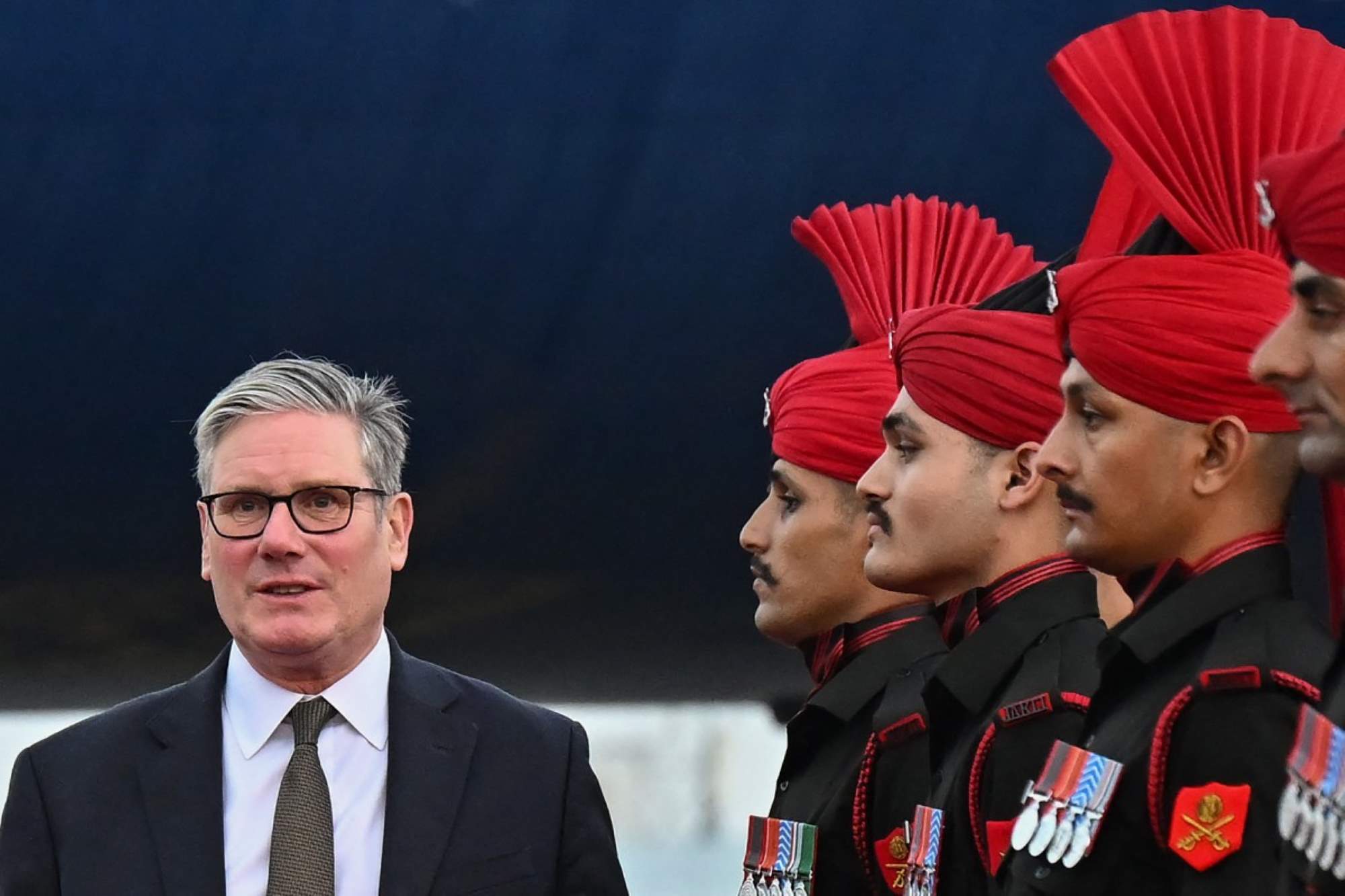 British Prime Minister Keir Starmer at Chhatrapati Shivaji Maharaj International Airport in Mumbai (India) on October 8. Photo: AFP