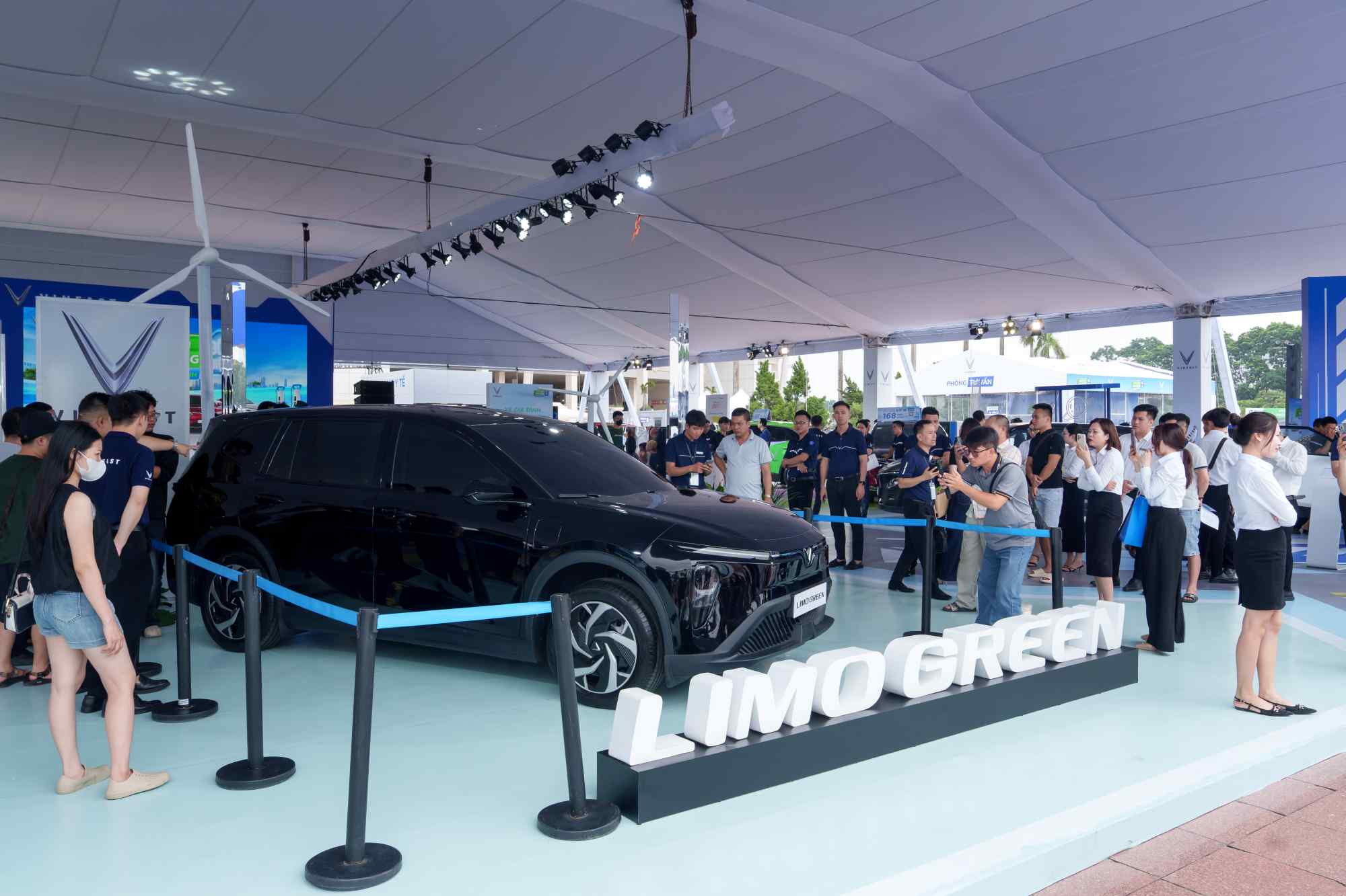 Los coches electricos producidos en Vietnam son cada vez mas populares entre la gente. Foto: Vinfast