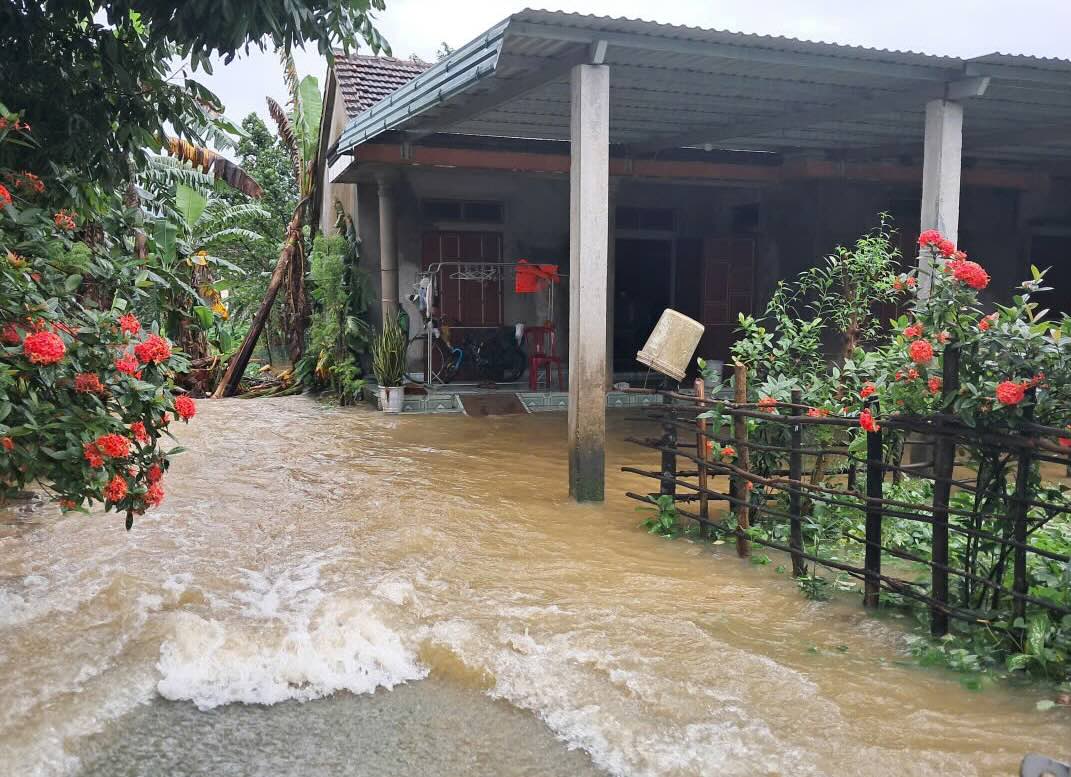 Nuoc ngap tai xa Phong Nha, tinh Quang Tri. Anh: Thanh Hien