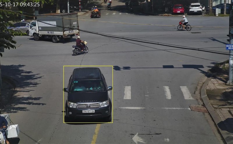 A car (yellow sea) has just been fined in Bac Ninh. Photo: Traffic Police Department of Bac Ninh Provincial Police