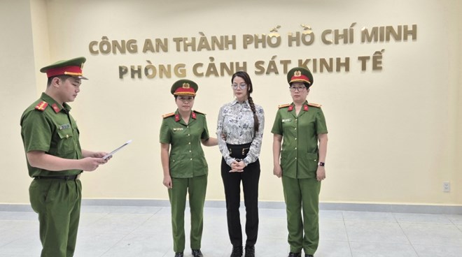 Công an TPHCM bắt tạm giam Trương Ngọc Ánh trong vụ án chiếm đoạt tài sản. Ảnh: Công an