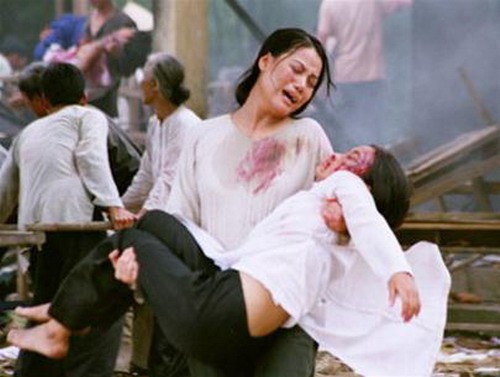 Truong Ngoc Anh trong phim Ao lua Ha Dong cua dao dien Luu Huynh. Anh: Nha san xuat